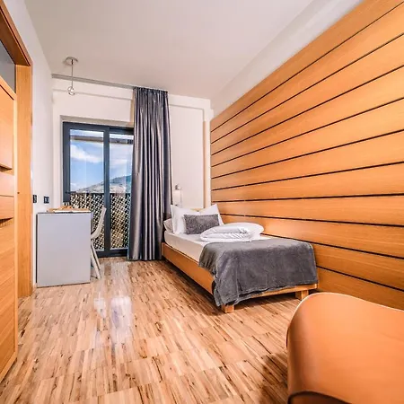 Front Mirage Hotel