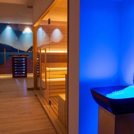 Hotel Front Mirage 4*