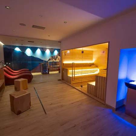 Hotel Front Mirage 4*